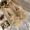 Sapatos de feijão femininos novos outono e inverno com pelúcia e veludo para usar fora slip-on para grávidas antiderrapantes para casa quentes de algodão