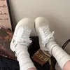 Zapatillas Blancas Gruesas Lindas y Modernas para Mujer 2025 Nuevo Estilo Popular Versátiles Zapatos Deportivos Casuales