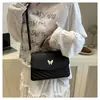 Nova Bolsa de Ombro Acolchoada Feminina, Outono de Alta Qualidade Tendência Versátil Elegante Pequena Quadrada Transversal