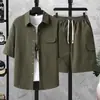 Conjunto de Shorts e Camisa de Manga Curta Estilo Hong Kong para os Jogos Olímpicos de Verão da Juventude de 2026 Conjunto de Duas Peças Camisa Solta com Lapela Jaqueta Masculina