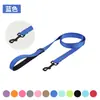 Directo del fabricante, modelo básico de correa para mascotas de grado de exportación con correa tejida, disponible en negro, rojo y azul, correa de perro portátil