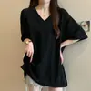2026 Camiseta Feminina Plus Size Verão Bainha Dividida Emagrecedora Solta Manga Curta Design Novo Gola V