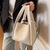 Bolso de Moda Casual de Tendencia Popular con Patrón de Lichi, Bolso Cubo Estilo Coreano, Bolso de Hombro Versátil de Gama Alta para Mujer