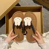 Chanclas de conejo Miffy de celebridad de internet para mujer, de verano para exteriores, nuevas 2026, chanclas de dedo antideslizantes, sandalias de playa para mujer, dropshipping