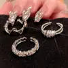 Anillo abierto geométrico estilo frío diseño de nicho femenino anillo liso moda simple personalidad anillo de pareja de circonita