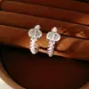 Brincos de Pérola em Forma de C com Zircônia Agulha de Prata Nariz de Porco, Brincos de Moda Versáteis Exquisitos Franceses, Brincos de Luxo Leve de Alta Qualidade