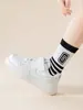 Calcetines para niños, calcetines de algodón para primavera y otoño, calcetines deportivos de algodón negros para niños mayores, calcetines blancos de media pantorrilla para niños y niñas en otoño e invierno