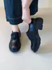 Mocasines Retro de Piel de Cordero con Suela Gruesa para Mujer 2026 Nuevo Estilo Francés Zapatos Planos de Velcro para el Trabajo Estilo Británico Versátil
