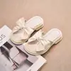 Pantuflas Suaves de Suela Blanda con Lazo para Niñas 2026 Verano Uso Exterior Cómodas Elegantes Versátiles Sandalias de Suela Gruesa Modernas