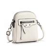 Bolsa de Ombro Pequena Leve Bolsa para Celular para Mulheres 2025 Nova Moda Tendência Feminina High-End Bolsa Transversal de Ombro Simples para Caminhada