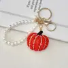 Nova Argila de Cristal Strass Corrente de Pérolas Abóbora 3D Chaveiro Halloween Ornamento Exquisito Pequeno Pingente Presente