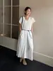 Vestido Largo de Verano 2026 Han Xun Vacaciones Perezosas Manga Acampanada Plisado Cuello en V Cinturón de Corbata Falda Acampanada 26768