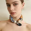 Lenço de Seda com Estampa Pied-de-Poule de Luxo Leve, Lenço Quadrado, Colar de Pérolas, Lenço Magnético Triangular, Lenço Preguiçoso, Lenço de Pescoço com Pingente