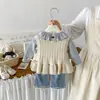 Conjunto de Tres Piezas para Bebé Niña Dianxi: Suéter Chaleco con Cuello de Hoja de Loto, Pantalones Acampanados de Mezclilla con Encaje, Ropa de Otoño
