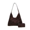 Bolso de Mano de Terciopelo con Estampado de Leopardo Portátil Estilo Coreano para Mujer, Nuevo Bolso de Hombro Relajado de Gran Capacidad de Nicho