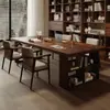 Madeira de nogueira sul-americana, projetada para uma sala de estar moderna, apresenta uma grande mesa e estante integradas, tornando-a uma mesa versátil de madeira maciça para estudar e trabalhar.