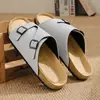Zapatos Birkenstock para mujer 2026 nuevo verano doble hebilla una correa chanclas suela de corcho antideslizantes sandalias de exterior zapatos de hombre sin cordones