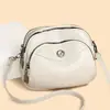Bolso pequeño redondo transfronterizo, nueva moda 2024, bolso para madres de mediana edad, bolso cruzado de hombro para mujer, bolso para teléfono móvil de moda coreana que combina con todo.