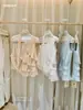 Liquidación, Sin Devoluciones ni Cambios. Diseño de Volantes Multicapa, Blusa de Hombros Caídos con Lazos, Top de Chifón sin Mangas de Verano para Mujer