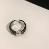 Anel Largo Exagerado Estilo Europeu e Americano Esmaltado Vintage Estilo Francês Design de Nicho Personalizado para o Dedo Indicador