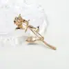 Broche de Rosa con Diamantes de Colores de Alta Gama Nueva Moda Microincrustado con Circonita Pin de Lujo Accesorios para Ropa Joyería Al Por Mayor
