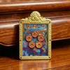 Artesanato Thangka Pintado à Mão Puro de Xizang, Pingente Atrator de Riqueza, Thangka com Matriz Atratora de Ouro, Placa Dupla Face com Design Personalizado