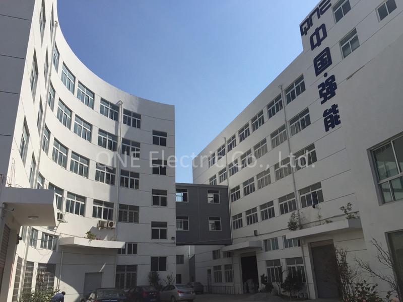 厂房
