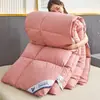 Colcha de terciopelo con plumas y bloques de color en sarga, engrosada y cálida para el invierno, con tejido de sarga anti-plumas, adecuada para primavera y otoño, colcha de algodón con plumas