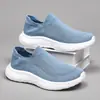 Calcetines sin cordones transfronterizos para hombre, zapatos deportivos transpirables de tejido volador, informales y transpirables, zapatos de papá con suela suave para hombre.