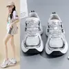 Nuevos Zapatos de Mujer para Verano 2026 Suela Gruesa Tenis Tipo Papá Estilo Coreano Versátiles Zapatos Deportivos que Aumentan la Altura Zapatos Casuales de Moda