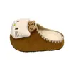 Nova coleção Outono/Inverno 2026: sapatos femininos estilo Birkenstock, com sola grossa, tema de desenho animado, fofos, versáteis e forrados com fleece, com salto oculto e design de meia-sapato