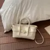 Bolsos Retro de Moda Invierno 2025 Nuevo Estilo Bolso Cruzado Texturizado para Mujer Bolso de Mano de Moda para el Trabajo Elegante Bolso Cuadrado Pequeño