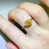 Anillo de moissanita amarilla brazo retorcido microincrustado anillo de diamante amarillo al por mayor anillo de oro amarillo con certificado con tarjeta negra