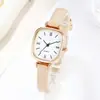 Relógio de pulso de quartzo de nicho estilo coreano com tema de floresta, mostrador pequeno, estilo ins, relógio com pulseira de couro estilo faculdade para estudantes do ensino médio e fundamental feminino