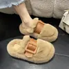 Sapatos femininos de outono para uso externo, estilo britânico, sem pelo no calcanhar, mules fechados, saltos femininos, novo estilo niche 2026 bico redondo