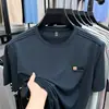 Camiseta casual versátil de verano para hombre, estilo nuevo, de alta gama, holgada, transpirable, de cuello redondo, hecha de seda de morera y seda de hielo