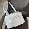 Nova Bolsa Estilo Moto Retrô 2026 Única Ombro Transversal Nicho Design Único Grande Capacidade Para o Dia a Dia Compartimento Oculto Para Mulheres