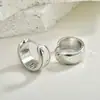 Brincos Pequenos Argola em Formato de O com Textura Exquisita Estilo Europeu e Americano, Design Simples em Relevo, Versátil para Uso Diário, Brincos Elegantes e Acessórios para Orelha