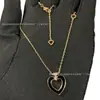 Novo Colar de Coração Dourado V Edição de Luxo da Feijia para Mulheres, Espessamente Banhado a Ouro 18K, Design de Coração Vazado, Corrente Clavicular Clássica e Simples de Madrepérola