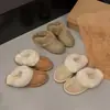 Nueva colección de invierno: Pantuflas cómodas, planas y mullidas con diseño de punta cerrada, forradas de felpa cálida, aptas para uso interior y exterior, con suela suave y forro de algodón afelpado