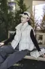 Chaleco de Plumón para Mujer 2025 Invierno Nuevo Plumón de Pato Blanco Cuello Alto Moderno Holgado Versátil Chaleco Casual Chaqueta Corta