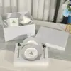 Xícara e Pires de Porcelana Europeia, Lembrança de Casamento e Aniversário, Xícara de Café de Aparência Sofisticada, Xícara e Pires de Lírio-do-Vale da Sorte, Atacado Transfronteiriço