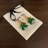 Pendientes navideños de otoño e invierno nuevos pequeños y frescos pendientes de estrella de árbol de Navidad con ambiente festivo, exquisitos y únicos con sensación brillante.