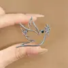 Broches de Alta Gama Transfronterizos para Hombres y Mujeres, Pines de Mariposa Antiexposición, Diseño de Nicho, Broches Antiexposición de Nuevo Estilo