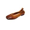 Zapatos planos cómodos estilo abuela, suela blanda, poco profundos, modelo nuevo otoño 2026, piel de vaca lavada, puntera cuadrada, modernos, de tres colores