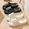 Pantuflas de hotel para hombre para el verano de 2025, nuevas sandalias cómodas antideslizantes para interiores, de baño y ducha para mujer