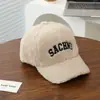 Chapéu de Bebê de Veludo de Cordeiro Novo Chegada Outono e Inverno Moda Cor Sólida Chapéu com Letra Chapéu de Basebol Coreano Infantil S101