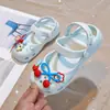 Zuecos de verano para niña para exteriores, estilo princesa, punta cerrada, lindos, suela suave, nuevo modelo 2026, sandalias estilo ballet para niña pequeña