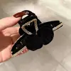 2026 Nuevo Estilo Pinza para el Cabello con Lazo Grande de Terciopelo Rojo, Accesorio para el Cabello para Niñas, Tocado de Princesa Nupcial de Borla de Alta Gama