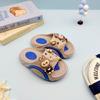 Nuevas Pantuflas de Peluche con Letras de Dibujos Animados Versátiles para Niños de Eva para Uso en Exteriores, Sandalias de Dos Tonos de Moda con Suela Suave Antideslizantes